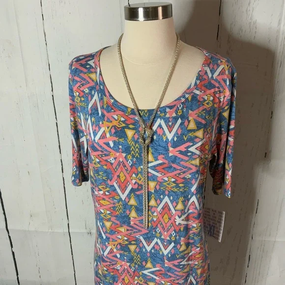 LuLa Roe Julia - Picture 15 of 15